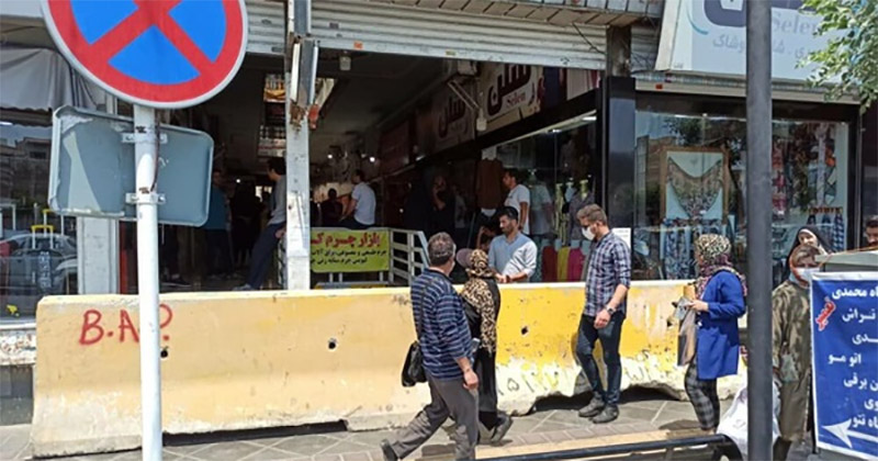 پلمب پاساژ شانزلیزه در تهران/ کسبه از جان و مال‌شان سیر شدند!
